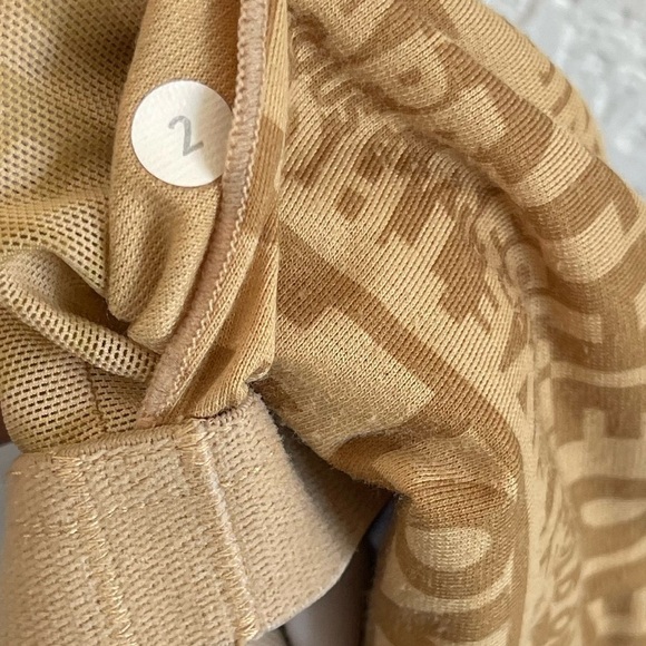 Lululemon Power Y Tank - Picture 3 of 4